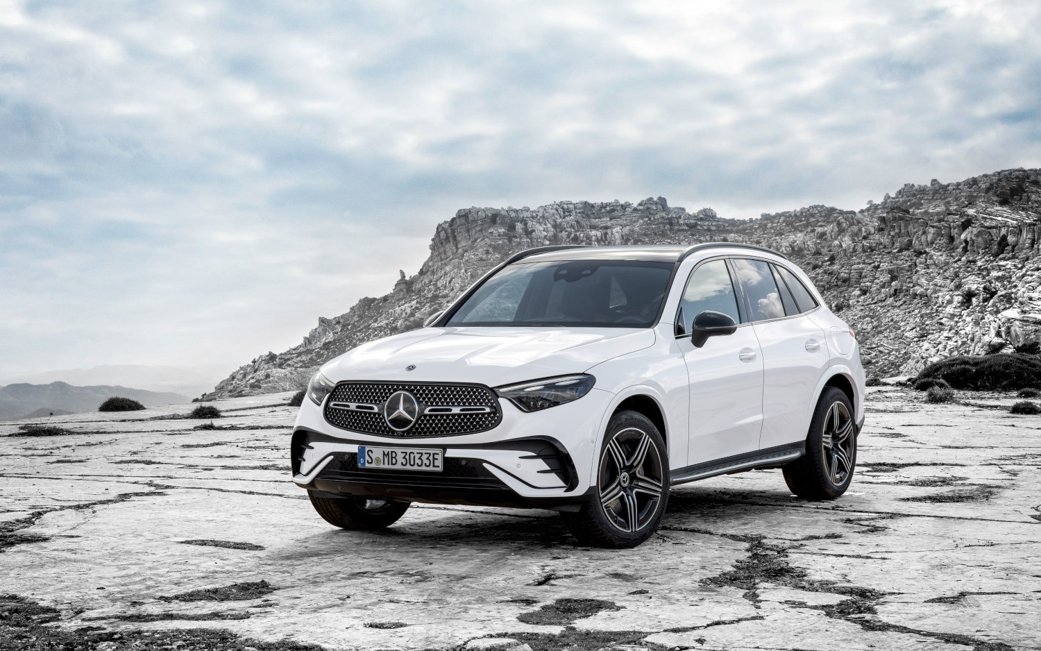 MercedesBenz GLCclass 4MATIC mild hybrid 2023 SUV Drive